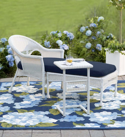 Plow & Hearth Synthetic Rugs Indoor Living Hydrangea Indoor/Outdoor Rug