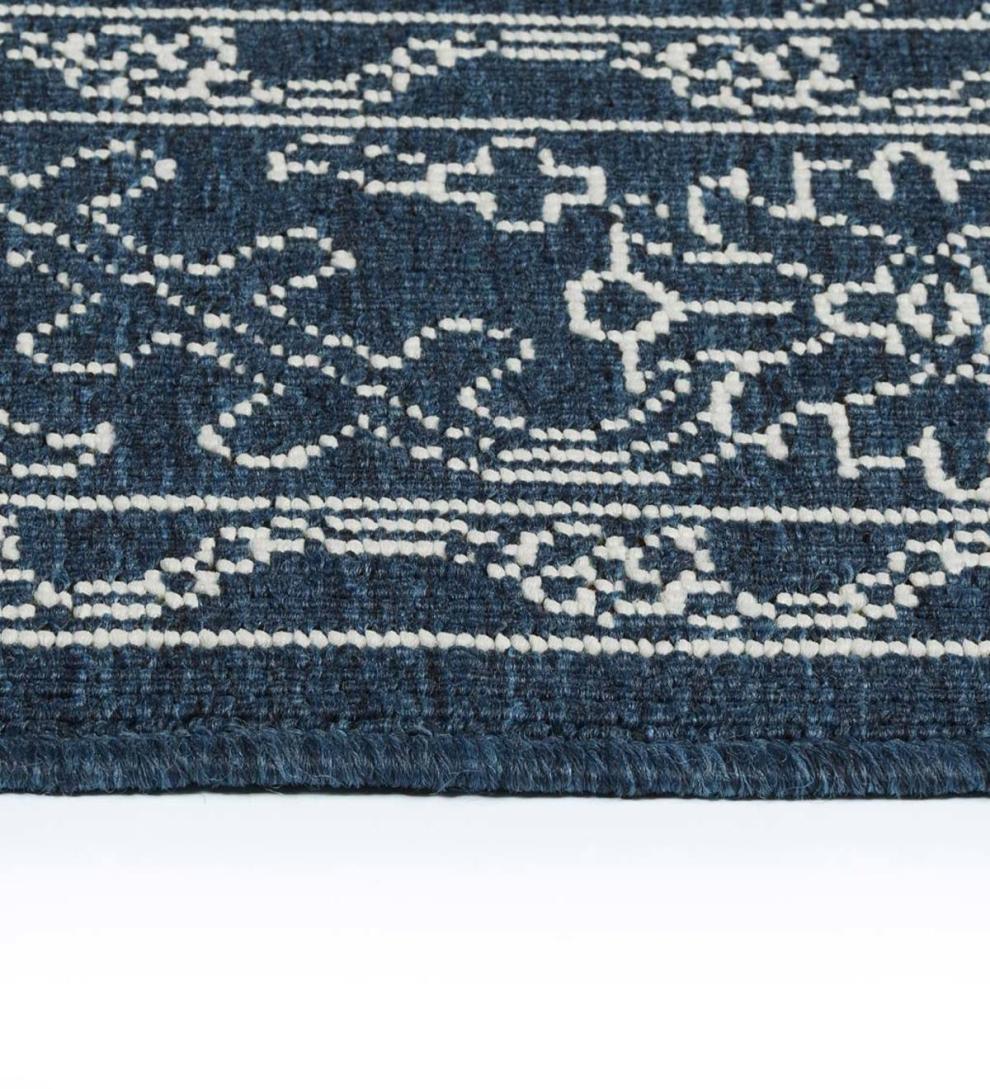 Plow & Hearth Synthetic Rugs Indoor Living Indoor/Outdoor Brunswick Damask Polypropylene Rug