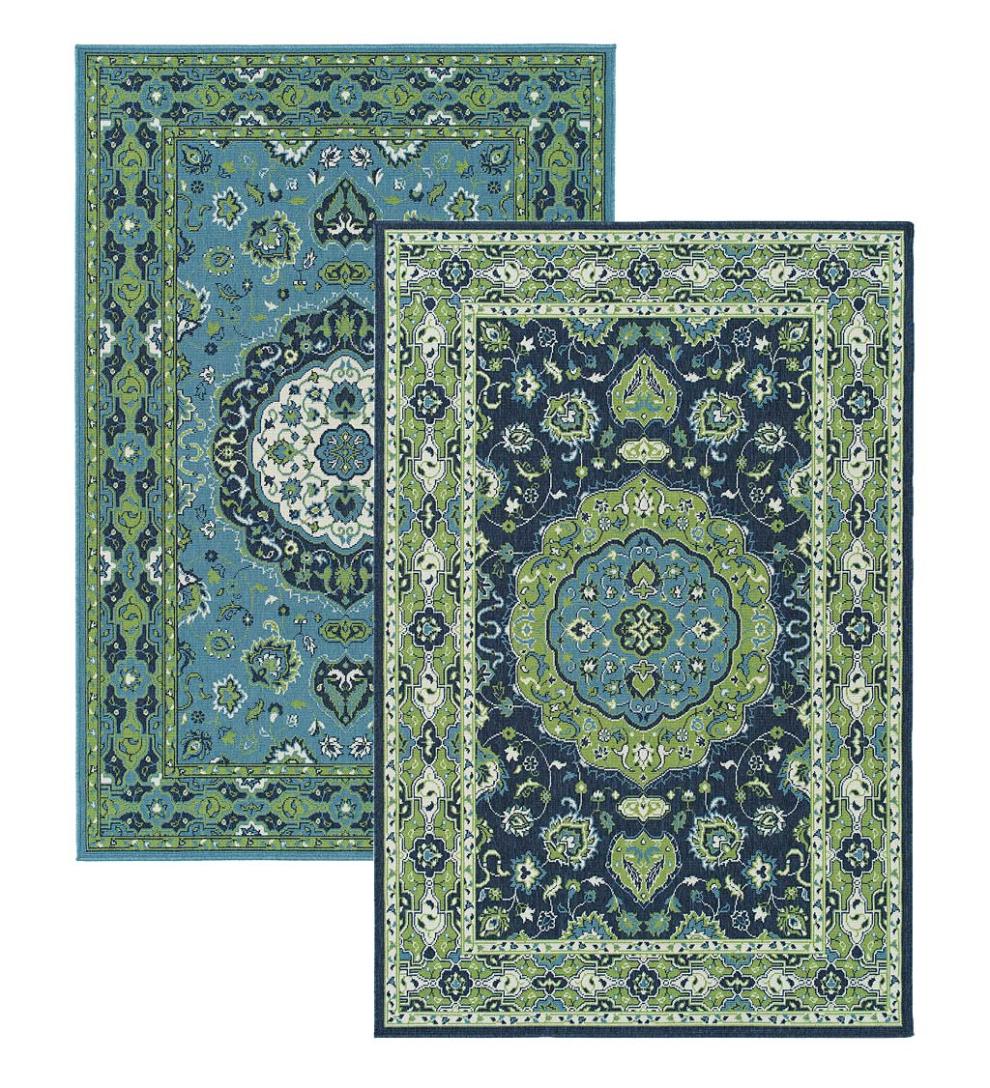 Plow & Hearth Synthetic Rugs Indoor Living Indoor/Outdoor Brunswick Wreath Polypropylene Rug