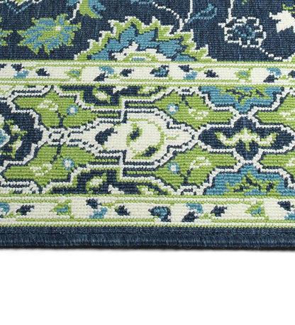 Plow & Hearth Synthetic Rugs Indoor Living Indoor/Outdoor Brunswick Wreath Polypropylene Rug