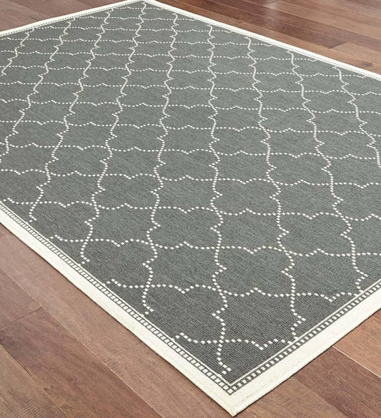 Plow & Hearth Synthetic Rugs Indoor Living Marston Quatrefoil Polypropylene Area Rug
