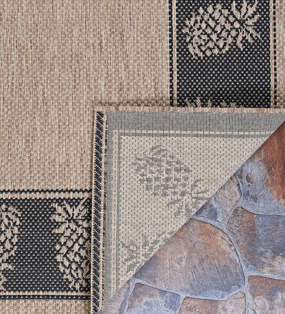 Plow & Hearth Synthetic Rugs Indoor Living Veranda Pineapple Indoor/Outdoor Polypropylene Rug