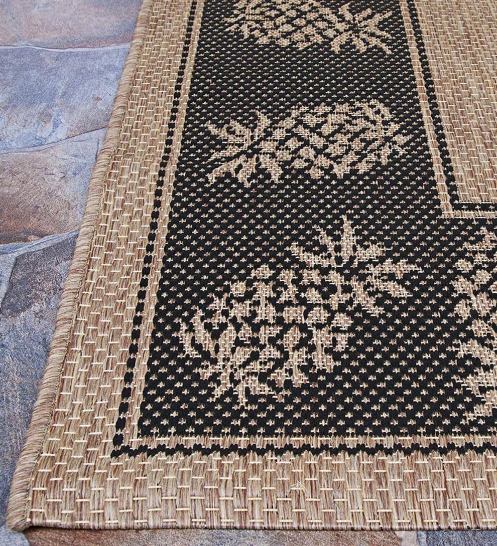 Plow & Hearth Synthetic Rugs Indoor Living Veranda Pineapple Indoor/Outdoor Polypropylene Rug