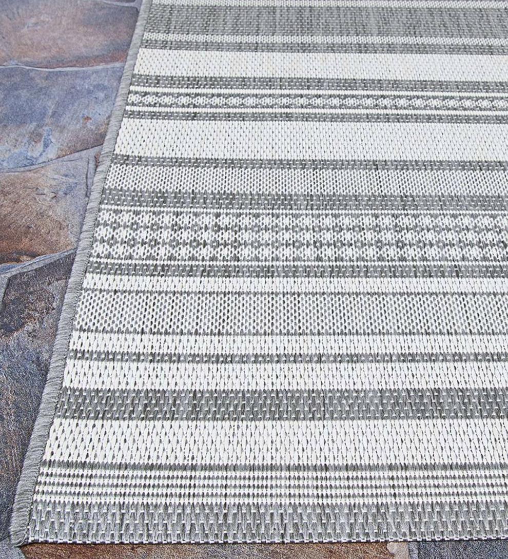 Plow & Hearth Synthetic Rugs Indoor Living Veranda Striped Indoor/Outdoor Polypropylene Rug