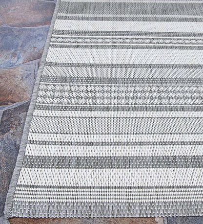 Plow & Hearth Synthetic Rugs Indoor Living Veranda Striped Indoor/Outdoor Polypropylene Rug