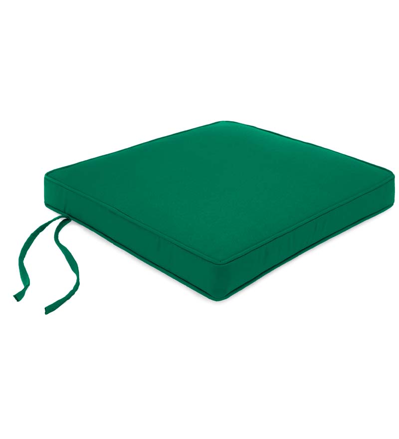 Plow & Hearth Outdoor Furniture Cushions Outdoor Living Deluxe Sunbrella Square Cushion With Ties 19" X 18" X 3" - Bandana