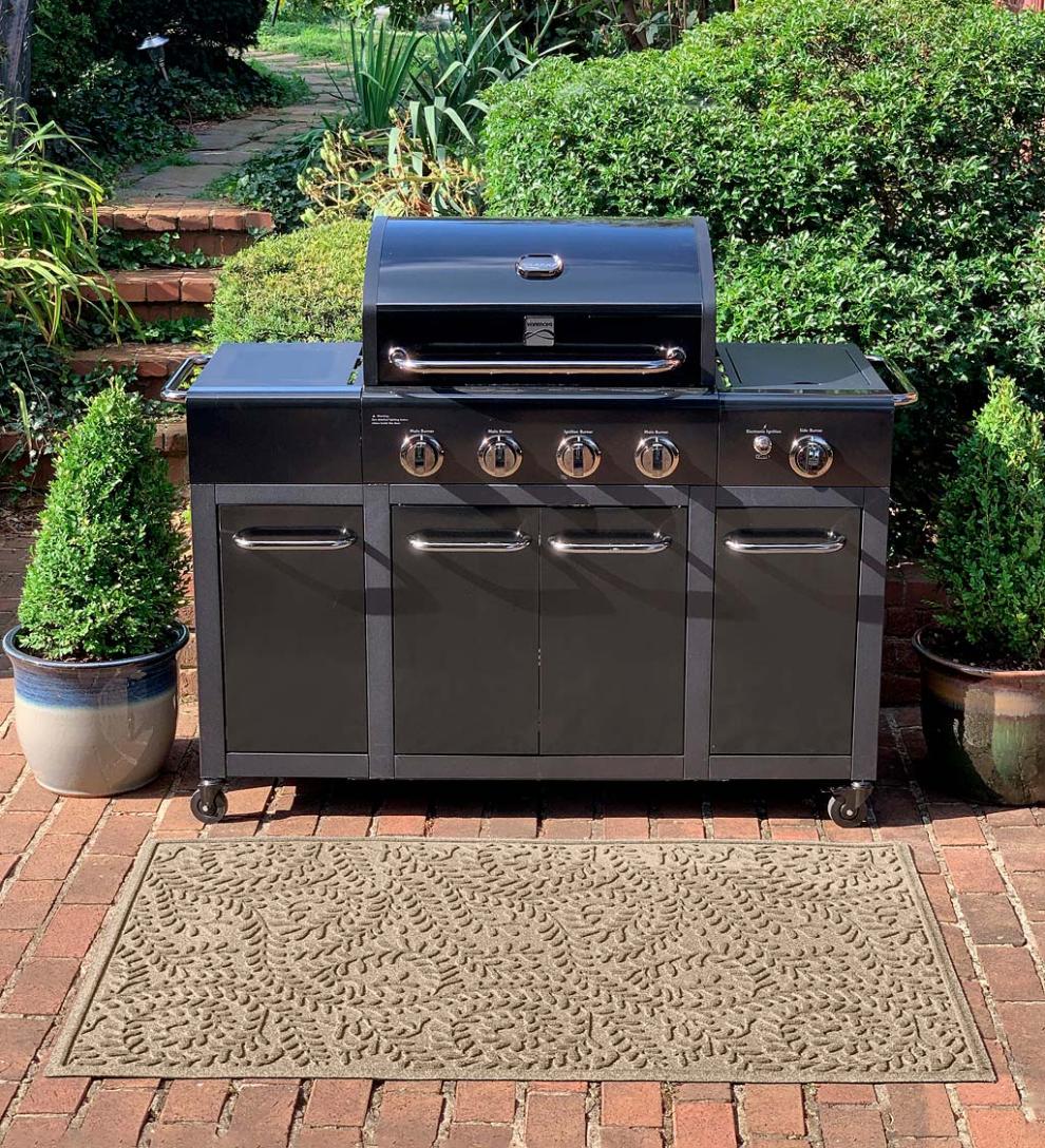 Plow & Hearth Synthetic Rugs Indoor Living Waterhog Boxwood Grill Mat, 3' X 5' - Bordeaux