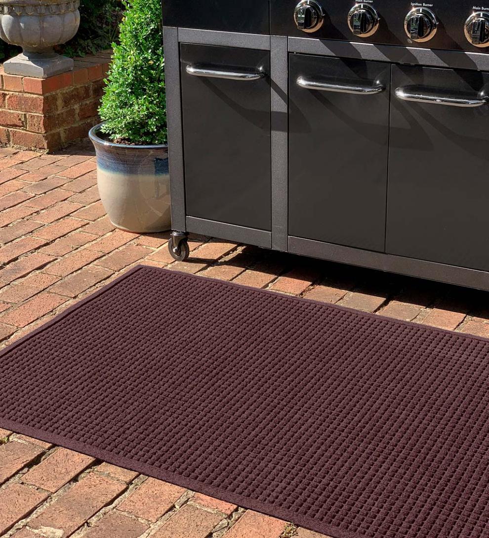 Plow & Hearth Synthetic Rugs Indoor Living Waterhog Square Pattern Grill Mat, 3' X 5' - Bordeaux