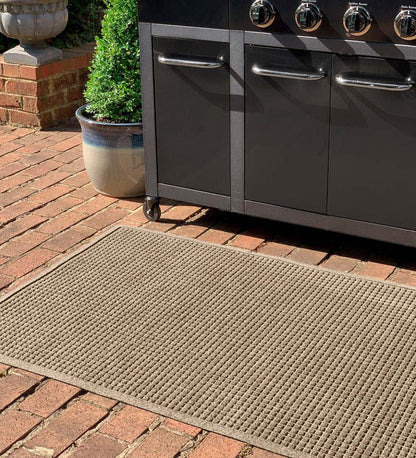 Plow & Hearth Synthetic Rugs Indoor Living Waterhog Square Pattern Grill Mat, 3' X 5' - Bordeaux