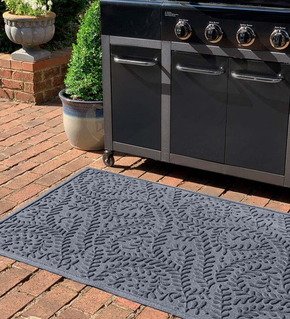 Plow & Hearth Synthetic Rugs Indoor Living Waterhog Boxwood Grill Mat, 3' X 5' - Bordeaux